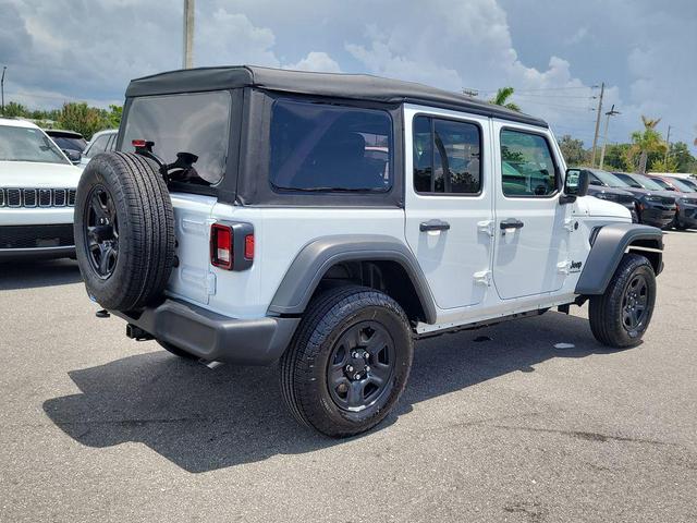 Photo of 2025 Bright White Clearcoat Jeep Wrangler