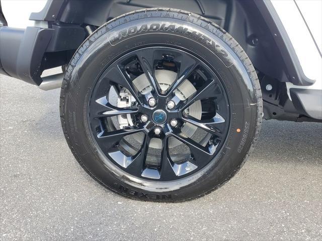 Photo of 2025 Bright White Clearcoat Jeep Wrangler 4xe