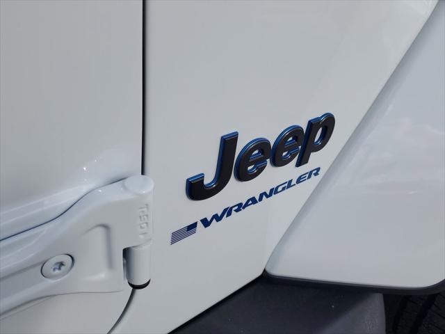 Photo of 2025 Bright White Clearcoat Jeep Wrangler 4xe