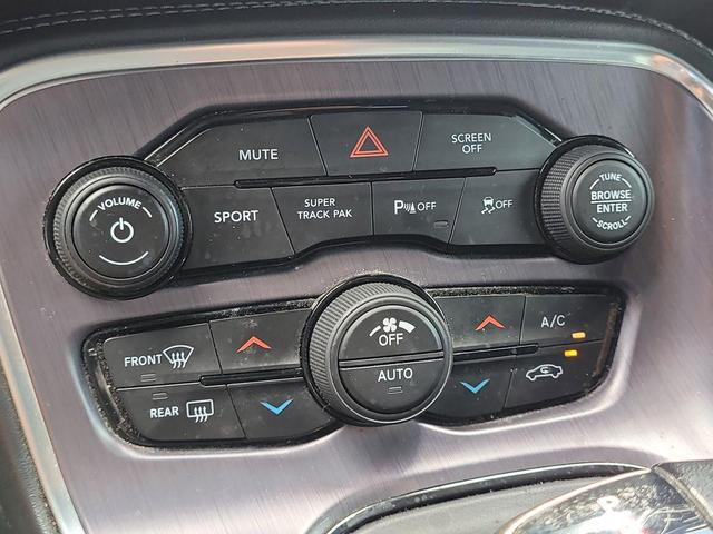 Photo of 2018 Torred Clearcoat Dodge Challenger