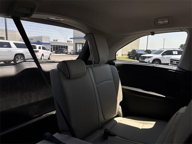 Photo of 2025 Silver Metallic Honda Odyssey