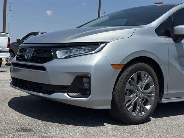 Photo of 2025 Silver Metallic Honda Odyssey