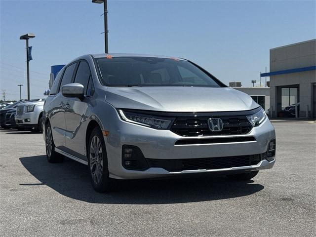 Photo of 2025 Silver Metallic Honda Odyssey