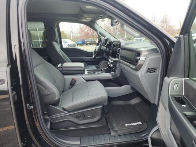 Photo of 2025 Agate Black Metallic Ford F-150