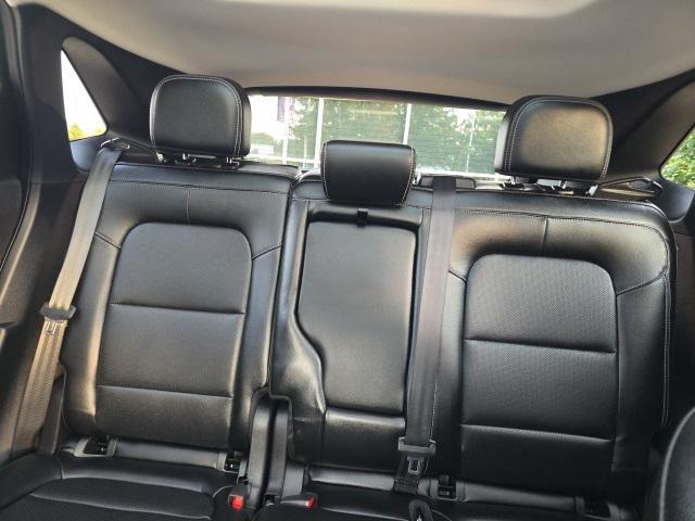 Photo of 2022 Iconic Silver Metallic Ford Escape