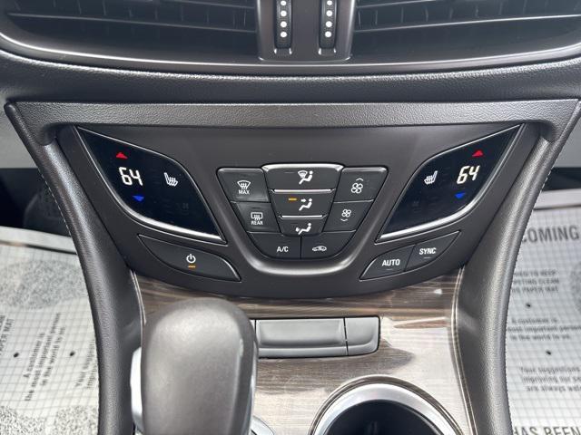 Photo of 2019 Satin Steel Metallic Buick Envision