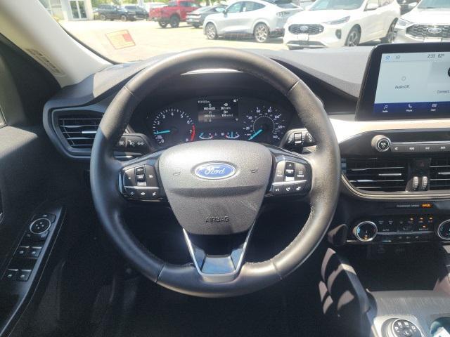 Photo of 2022 Iced Blue Silver Metallic Ford Escape