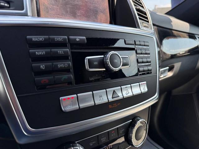 Photo of 2012 Silver Mercedes-Benz M-Class