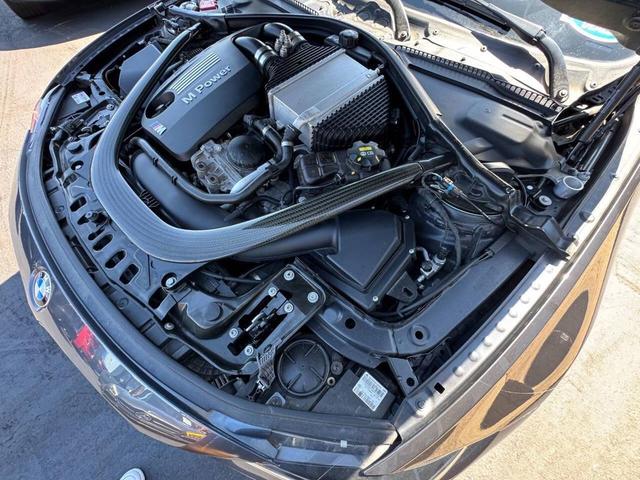 Photo of 2015 Gray BMW M4