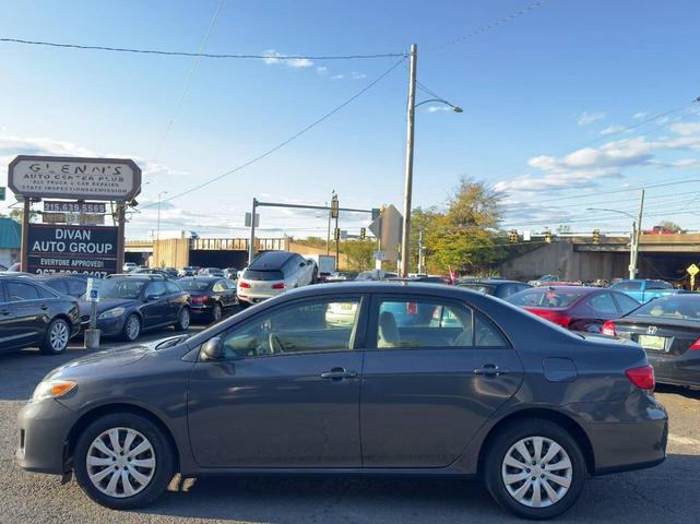 Photo of 2012 Magnetic Gray Metallic Toyota Corolla