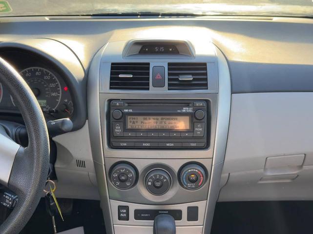 Photo of 2012 Magnetic Gray Metallic Toyota Corolla