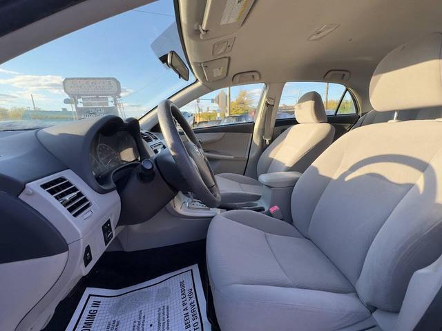 Photo of 2012 Magnetic Gray Metallic Toyota Corolla