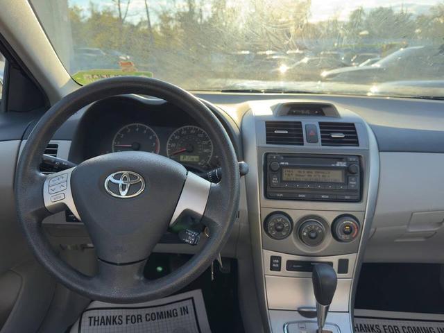 Photo of 2012 Magnetic Gray Metallic Toyota Corolla