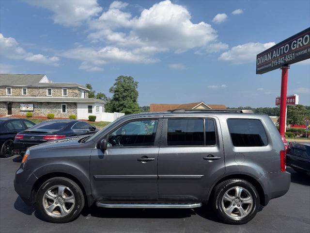 Photo of 2013 Gray Honda Pilot