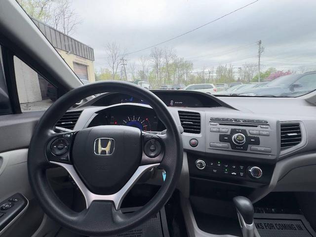 Photo of 2012 Burgundy Honda Civic