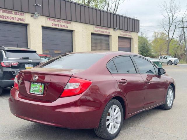Photo of 2012 Burgundy Honda Civic