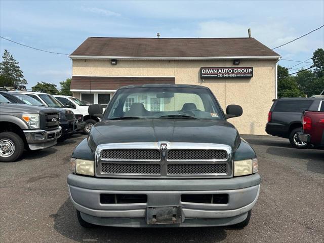 Photo of 2001 Green Dodge Ram 1500
