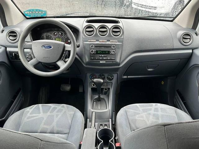Photo of 2013 White Ford Transit Connect