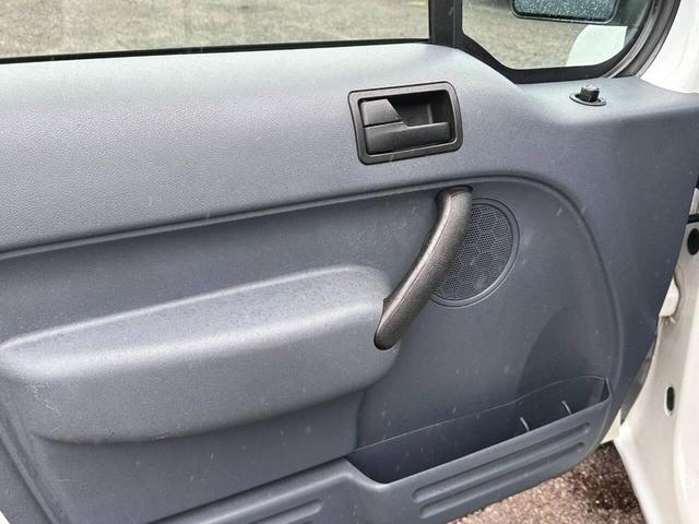 Photo of 2013 White Ford Transit Connect