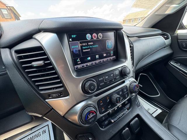Photo of 2015 Gray Chevrolet Suburban