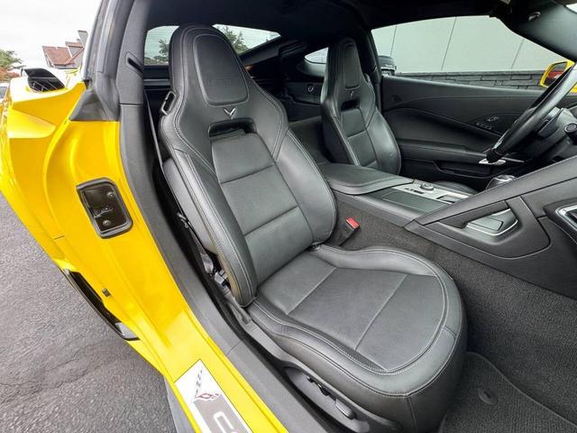 Photo of 2017 Yellow Chevrolet Corvette