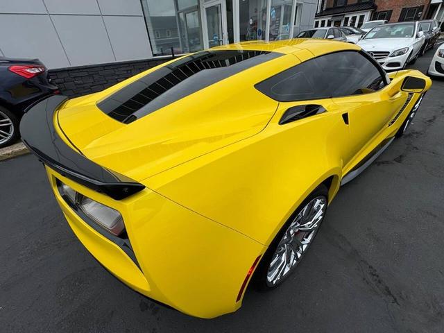 Photo of 2017 Yellow Chevrolet Corvette