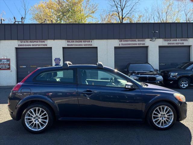Photo of 2012 Blue Volvo C30
