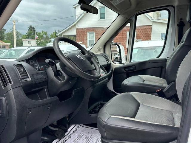 Photo of 2016 White RAM ProMaster 1500