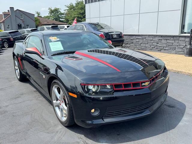 Photo of 2015 Black Chevrolet Camaro