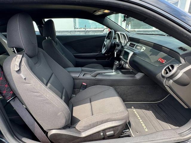 Photo of 2015 Black Chevrolet Camaro