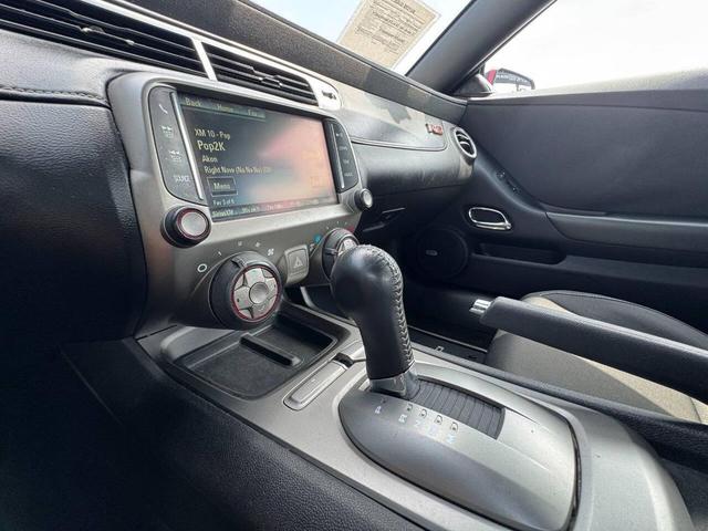 Photo of 2015 Black Chevrolet Camaro