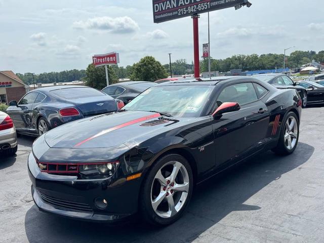 Photo of 2015 Black Chevrolet Camaro