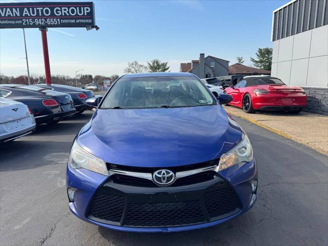 Photo of 2016 Blue Toyota Camry