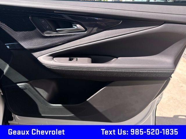 Photo of 2025 White Chevrolet Blazer EV