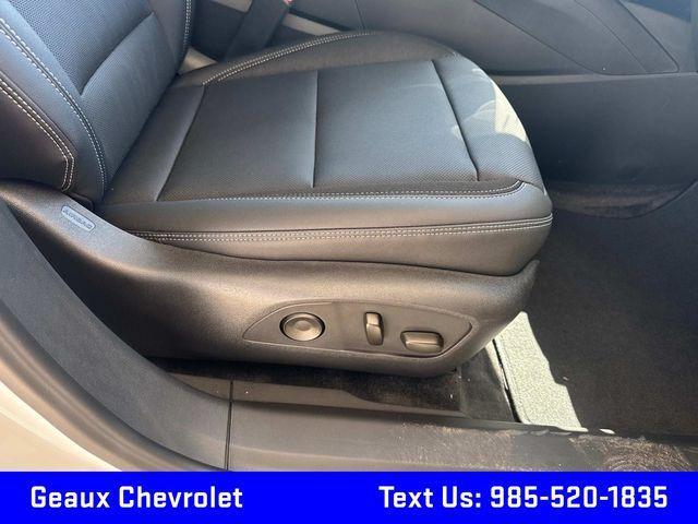 Photo of 2025 White Chevrolet Blazer EV