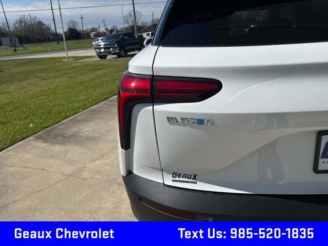 Photo of 2025 White Chevrolet Blazer EV