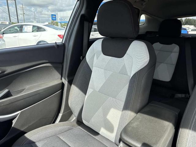 Photo of 2024 Sterling Gray Metallic Chevrolet Trax