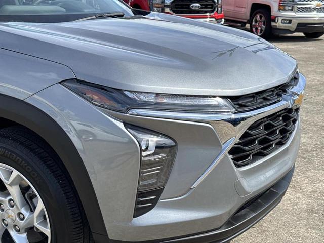 Photo of 2024 Sterling Gray Metallic Chevrolet Trax