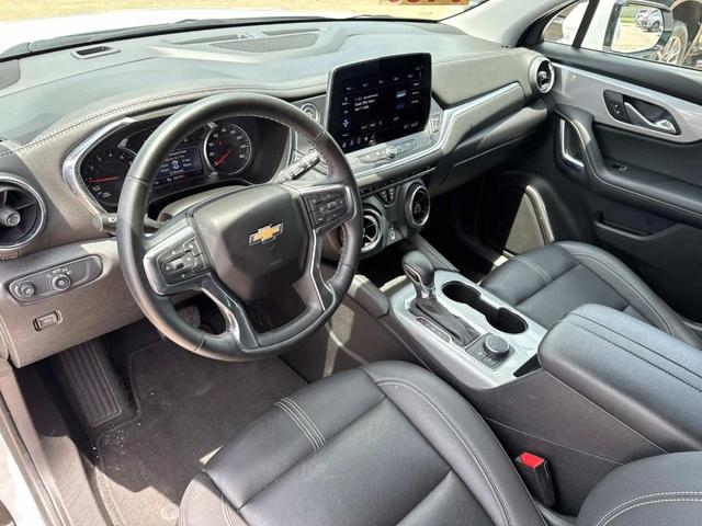 Photo of 2024 Summit White Chevrolet Blazer