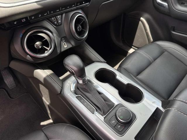 Photo of 2024 Summit White Chevrolet Blazer