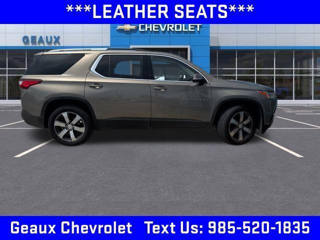 Photo of 2018 Pepperdust Metallic Chevrolet Traverse