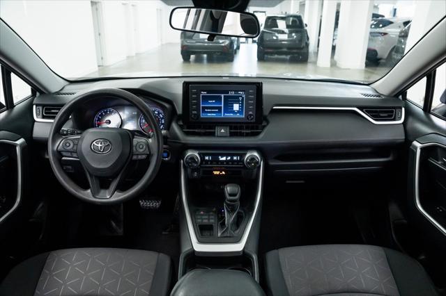 Photo of 2019 Silver Sky Metallic Toyota RAV4