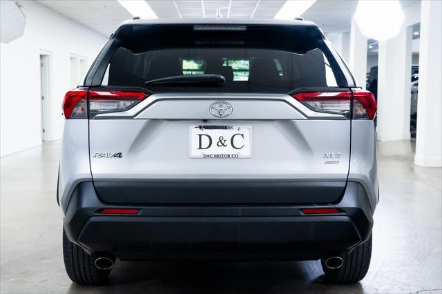 Photo of 2019 Silver Sky Metallic Toyota RAV4