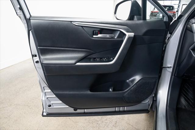 Photo of 2019 Silver Sky Metallic Toyota RAV4