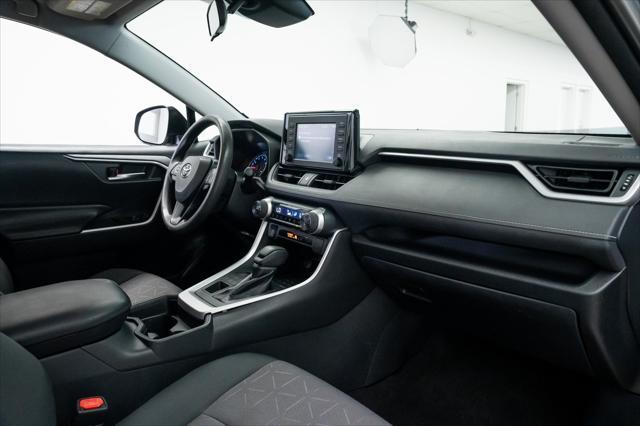 Photo of 2019 Silver Sky Metallic Toyota RAV4