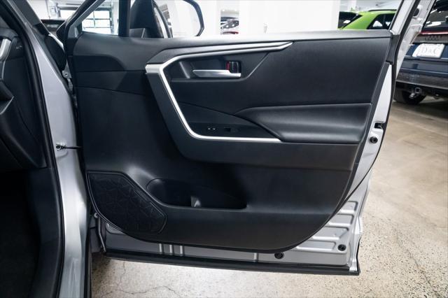 Photo of 2019 Silver Sky Metallic Toyota RAV4