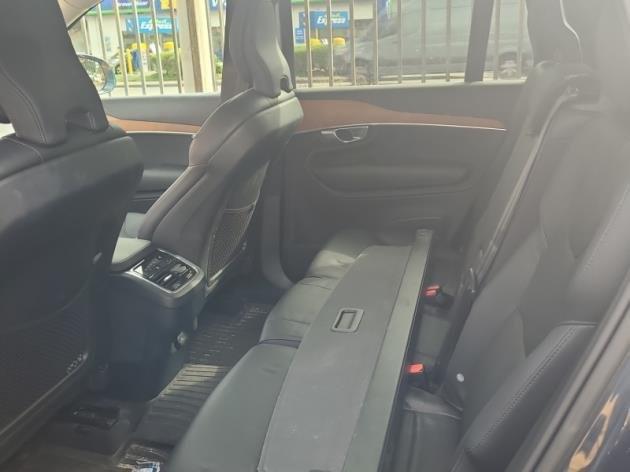 Photo of 2022 Denim Blue Metallic Volvo XC90