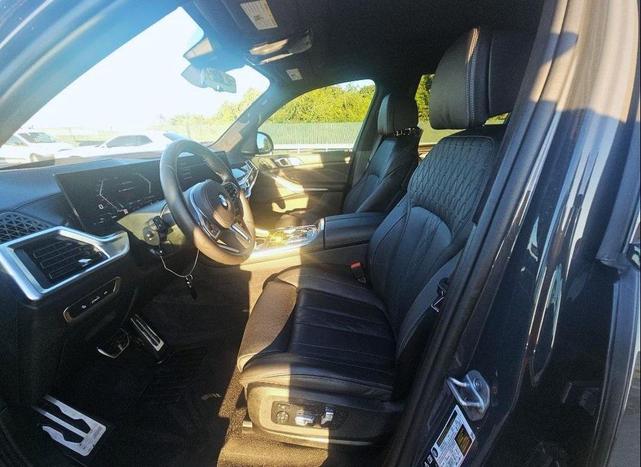Photo of 2025 Dravit Grey Metallic BMW X7