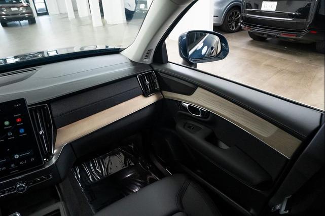 Photo of 2025 Denim Blue Metallic Volvo XC90 Plug-In Hybrid