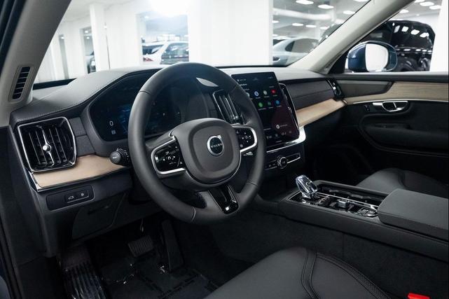 Photo of 2025 Denim Blue Metallic Volvo XC90 Plug-In Hybrid